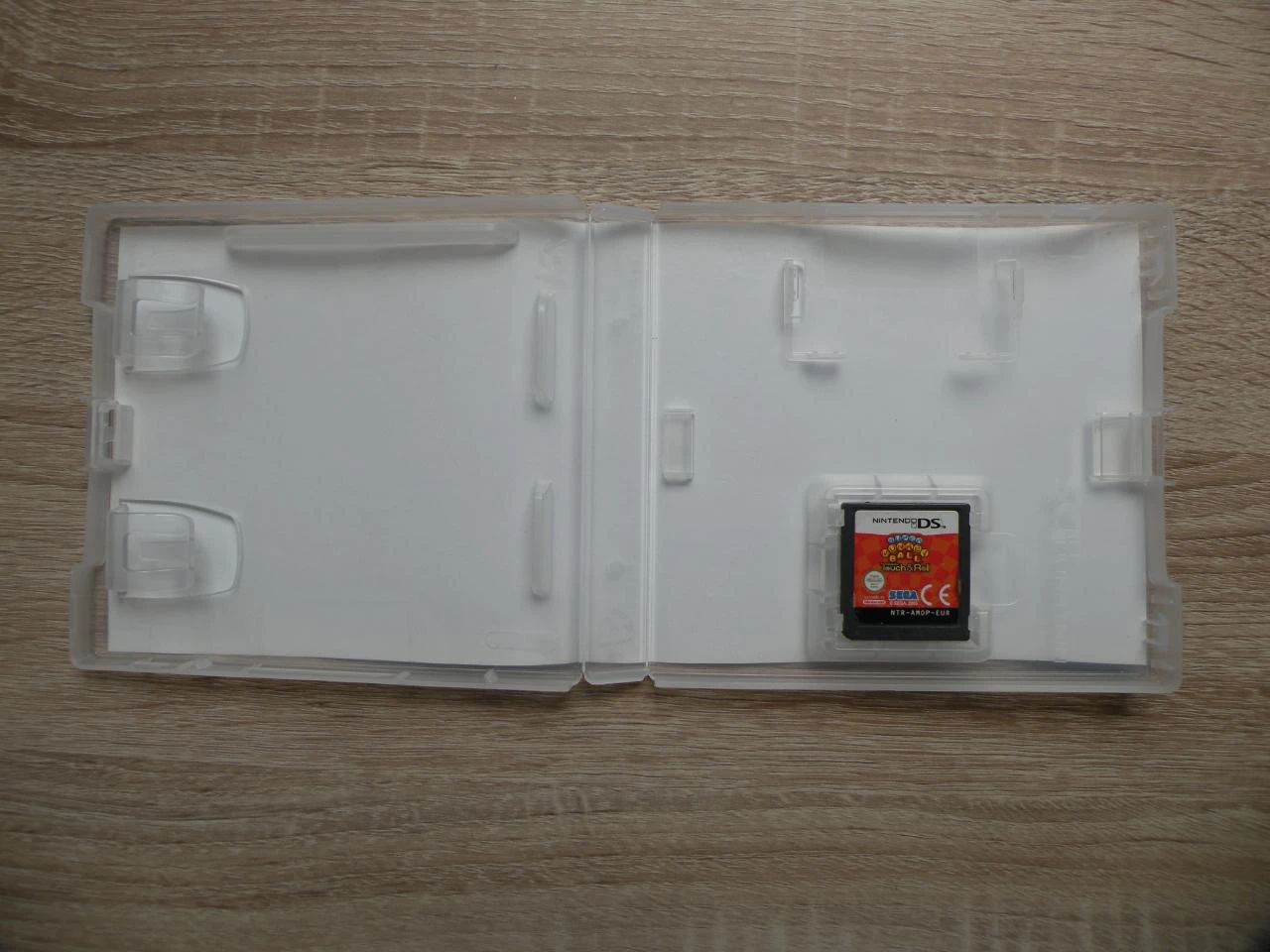 Super Monkey Ball Touch & Roll Nintendo DS (NDS) Game – photo 2